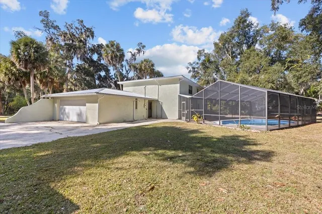 $527,000 | 155 South Court Street, Bronson, FL 32621