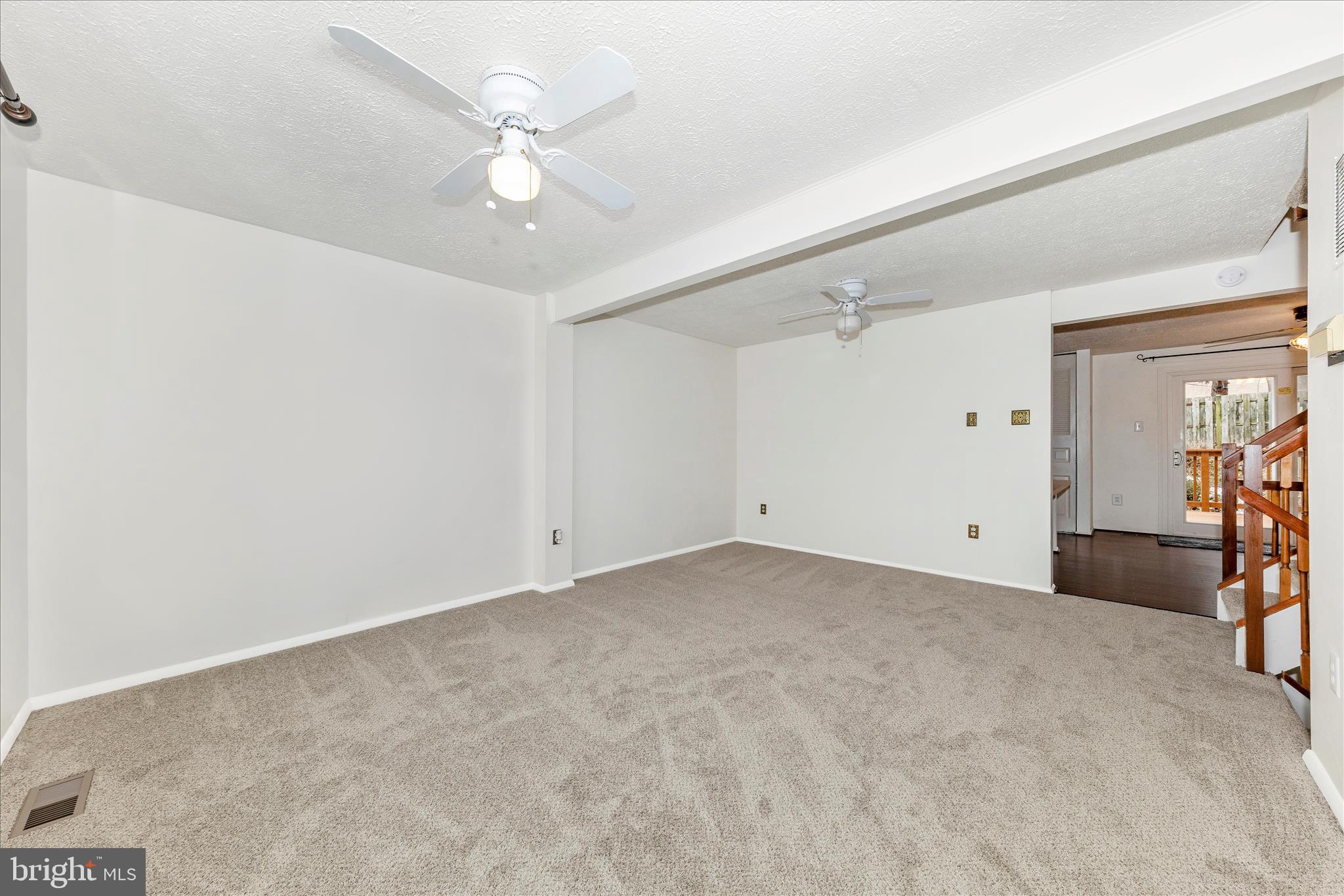 25508 Coltrane Drive Damascus, MD 20872 - Photo 12 of 58 Living Room