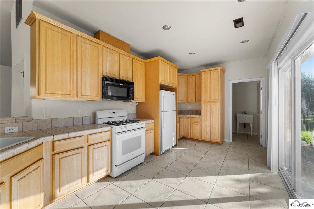 5355 Rawson Road Corning, CA 96021 - Photo 11 of 49