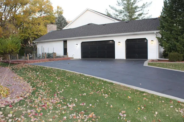 $425,000 | 3558 Burlwood Drive, Rockford, IL 61114