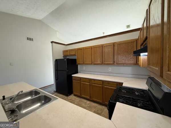 $1,900 | 235 Whirlwind Court, College Park, GA 30349