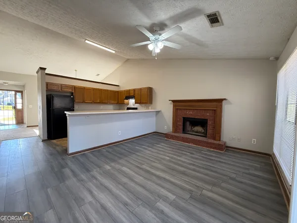 $1,900 | 235 Whirlwind Court, College Park, GA 30349