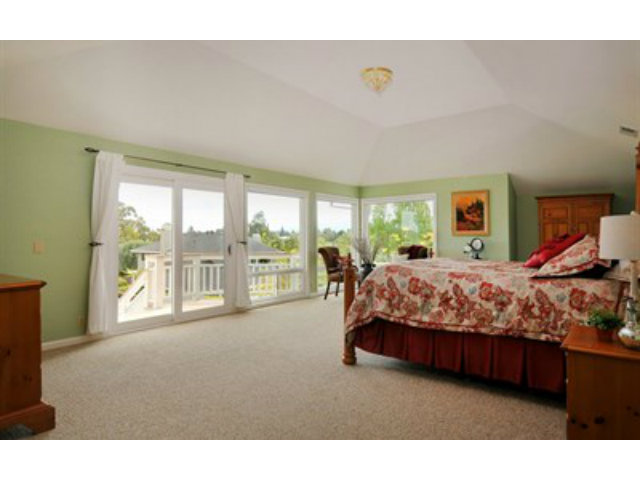 10026 Crescent Road Cupertino, CA 95014 - Photo 9 of 19 Gallery Image 9