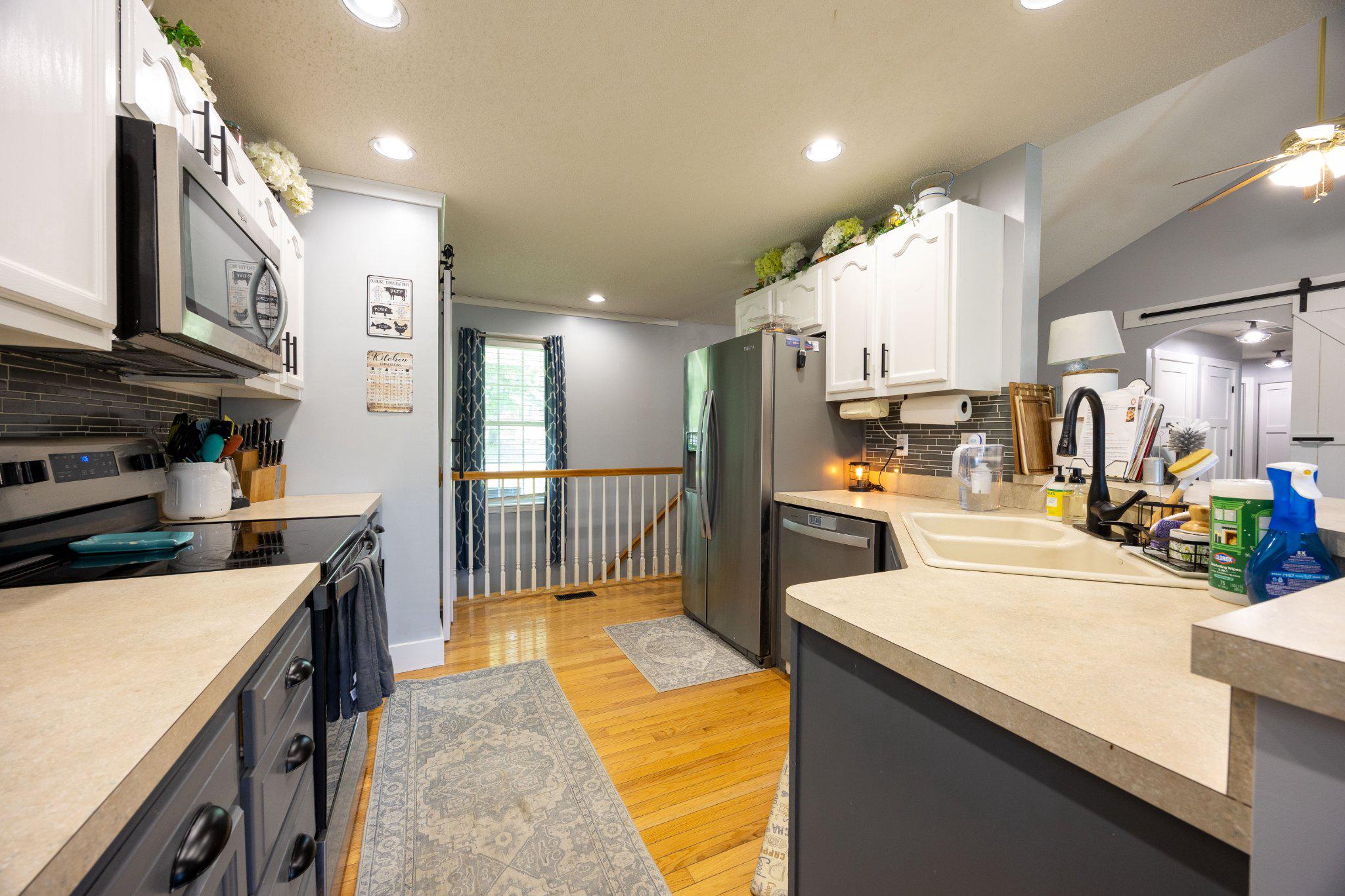 677 Ridge Road South Martinsburg, WV 25403 - Photo 20 of 72 Kitchen