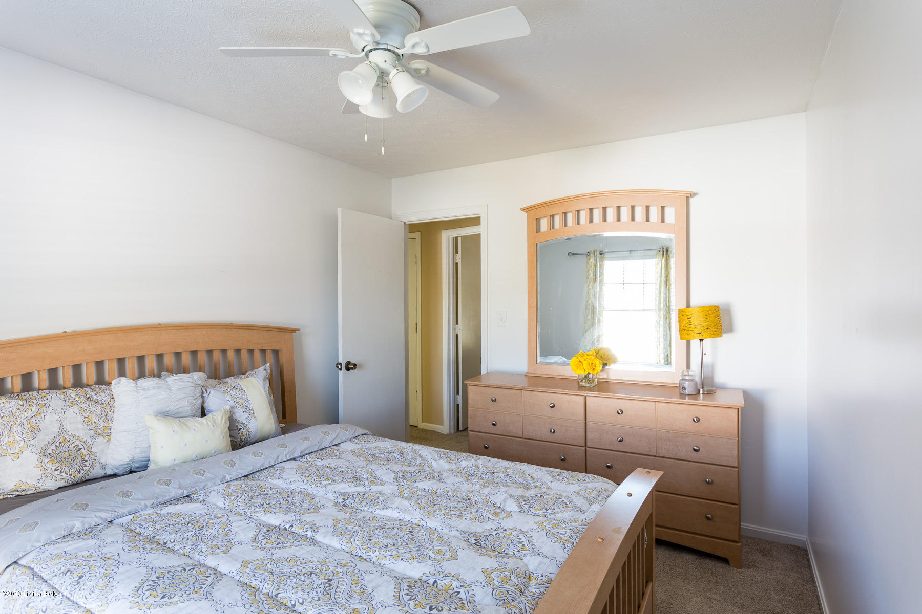 12224 Ridgemont Road Louisville, KY 40229 - Photo 17 of 31 Bedroom 2