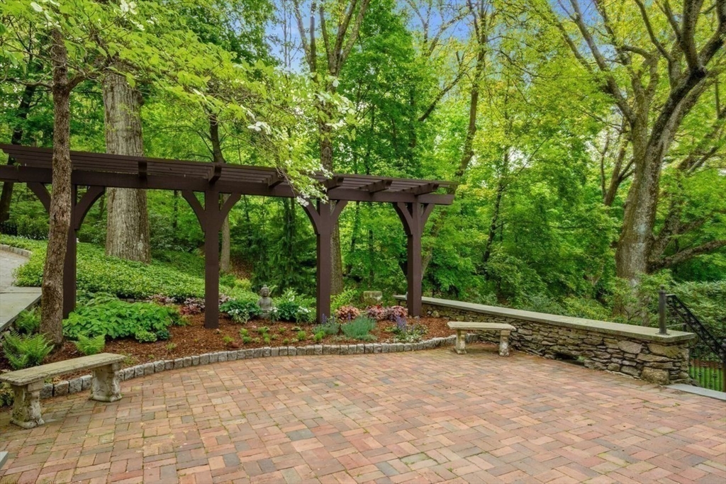 6 Old Colony Road Worcester, MA 01609 - Photo 34 of 39 Gallery Image 34