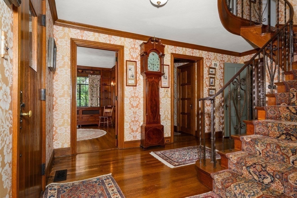 6 Old Colony Road Worcester, MA 01609 - Photo 6 of 39 Gallery Image 6