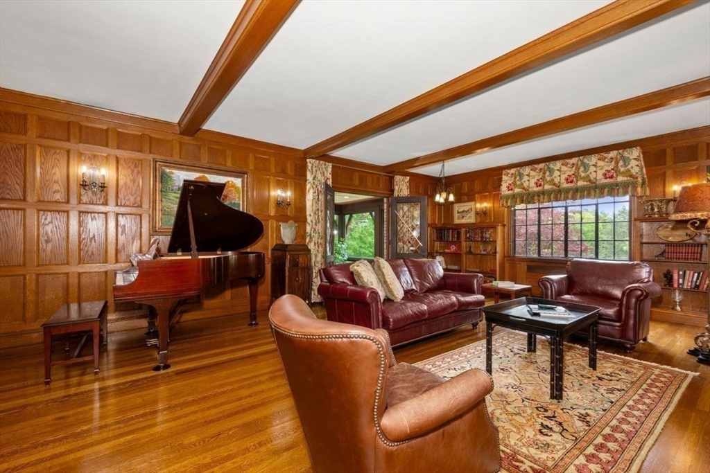 6 Old Colony Road Worcester, MA 01609 - Photo 8 of 39 Gallery Image 8