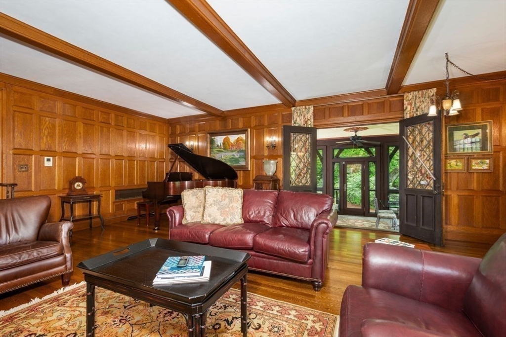 6 Old Colony Road Worcester, MA 01609 - Photo 10 of 39 Gallery Image 10