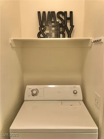 $2,295 | 1004 Duckhorn Court, Unit 201, Las Vegas, NV 89144