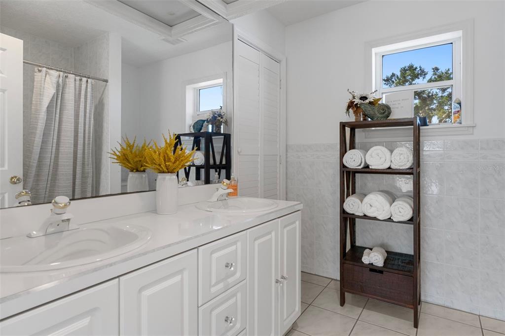 5272 Tropical Point Weeki Wachee, FL 34607 - Photo 32 of 60