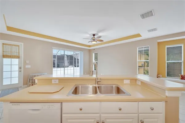 $2,900 | 5508 Golden Isles Drive, Apollo Beach, FL 33572