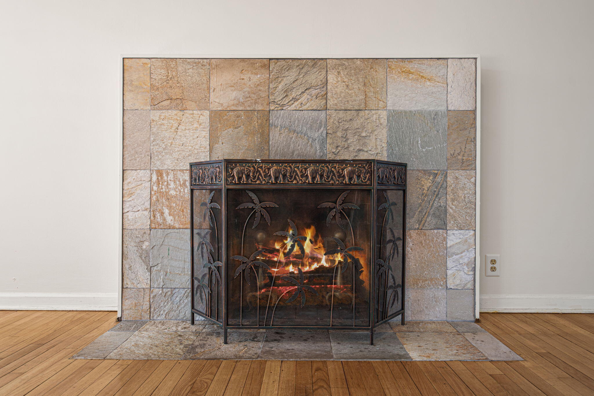8632 Oak Avenue Gary, IN 46403 - Photo 6 of 34 a room with fireplace