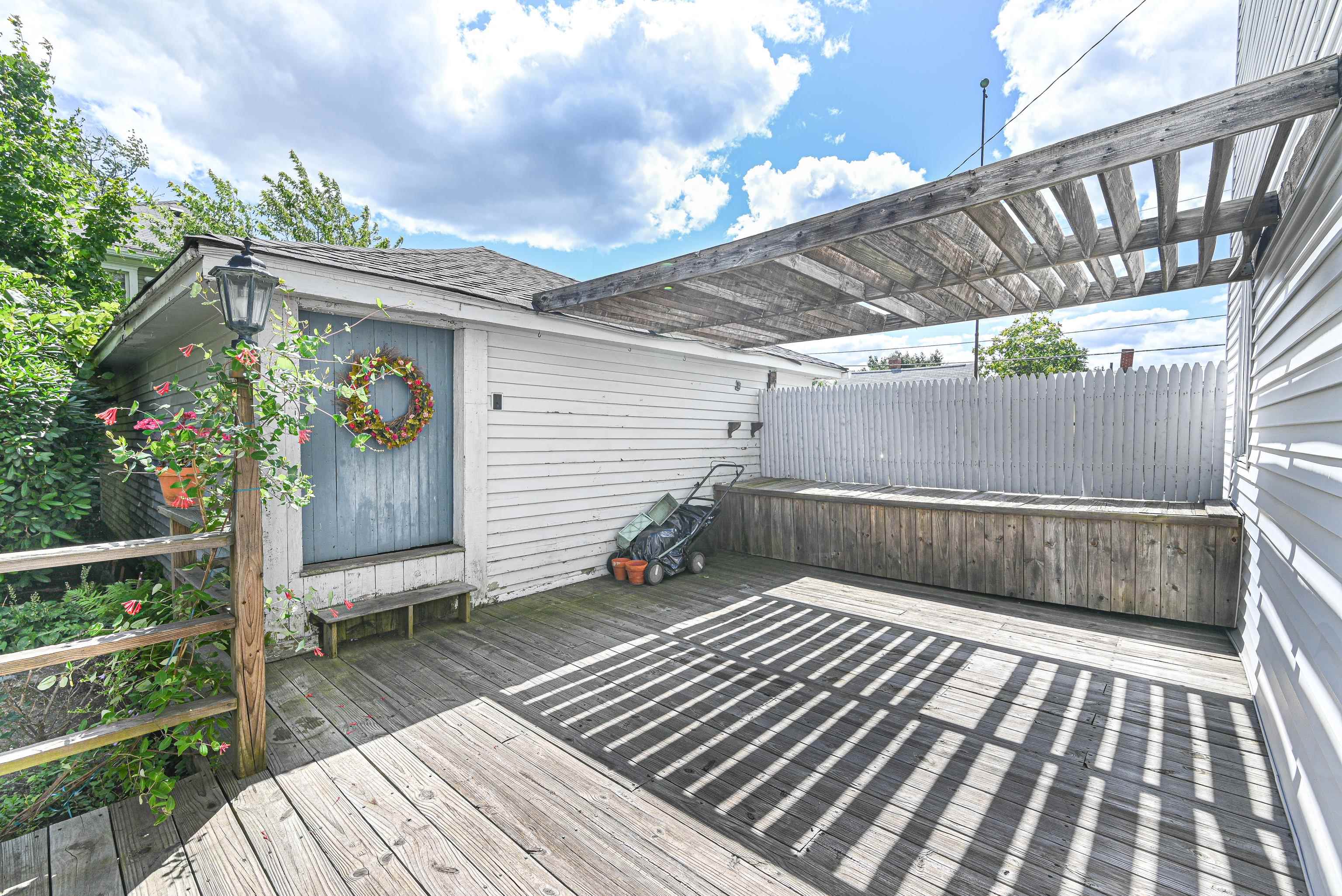 511 Spruce Street Manchester, NH 03103 - Photo 31 of 40