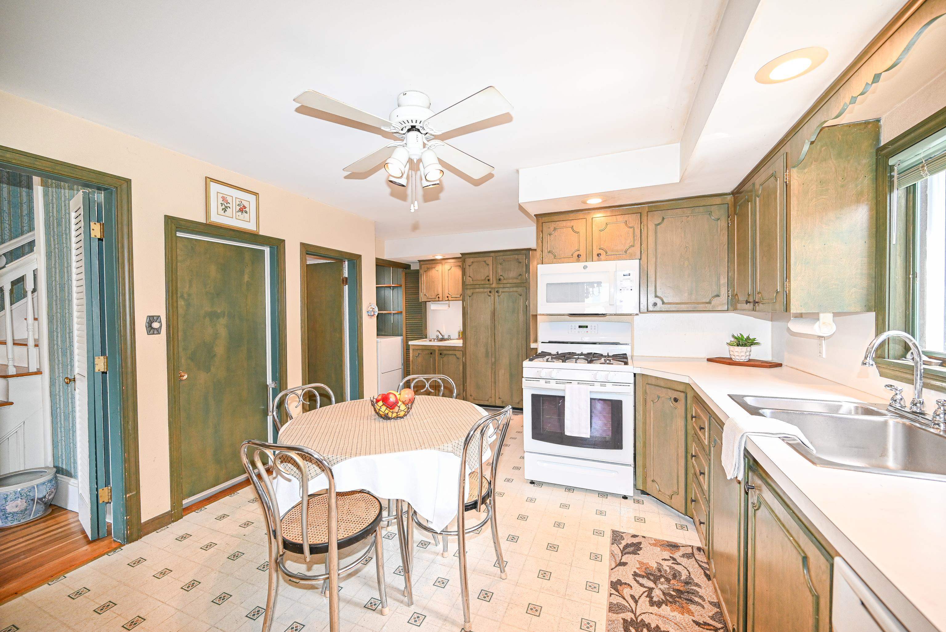 511 Spruce Street Manchester, NH 03103 - Photo 5 of 40