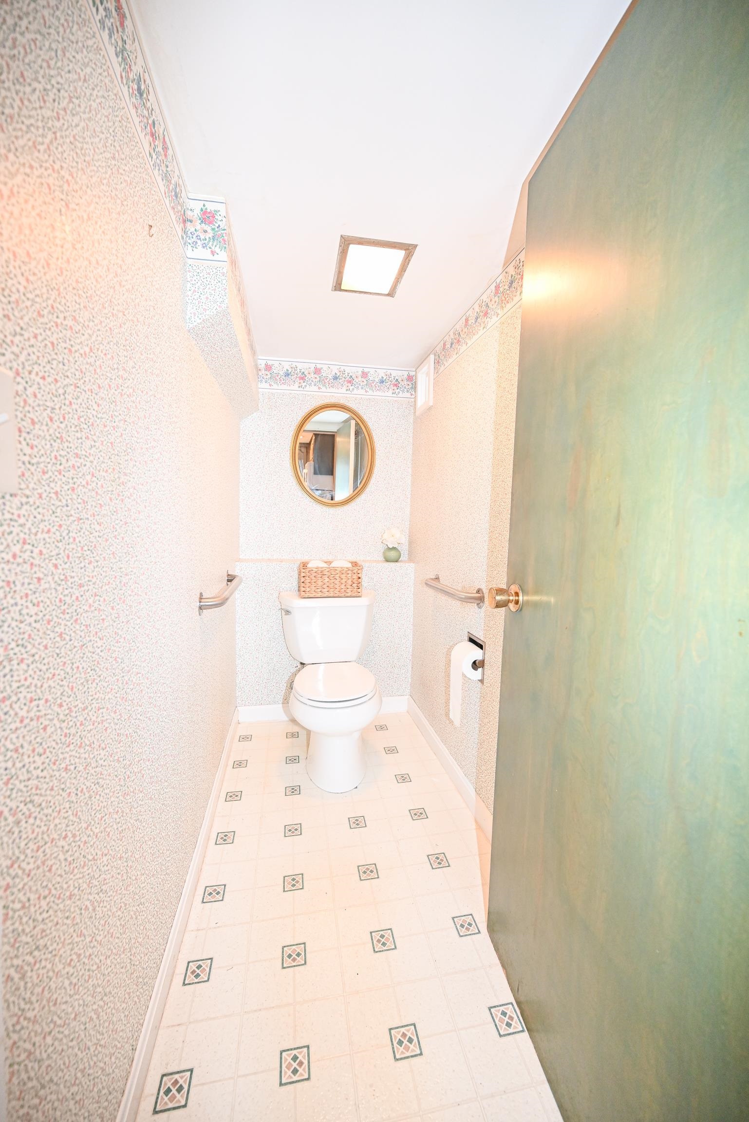 511 Spruce Street Manchester, NH 03103 - Photo 9 of 40