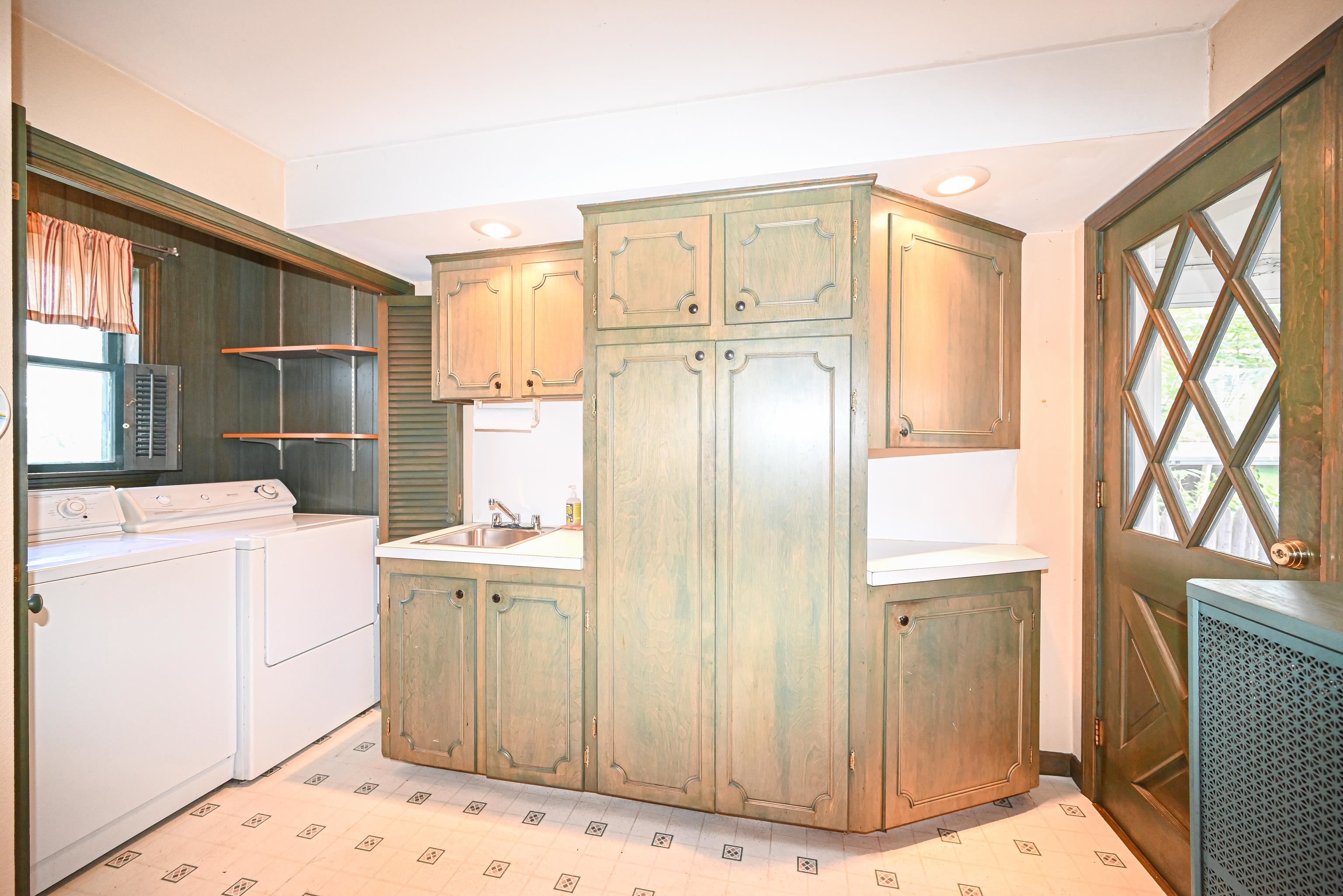 511 Spruce Street Manchester, NH 03103 - Photo 10 of 40