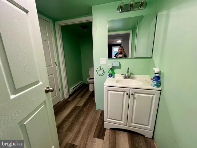 a car parked in parking room