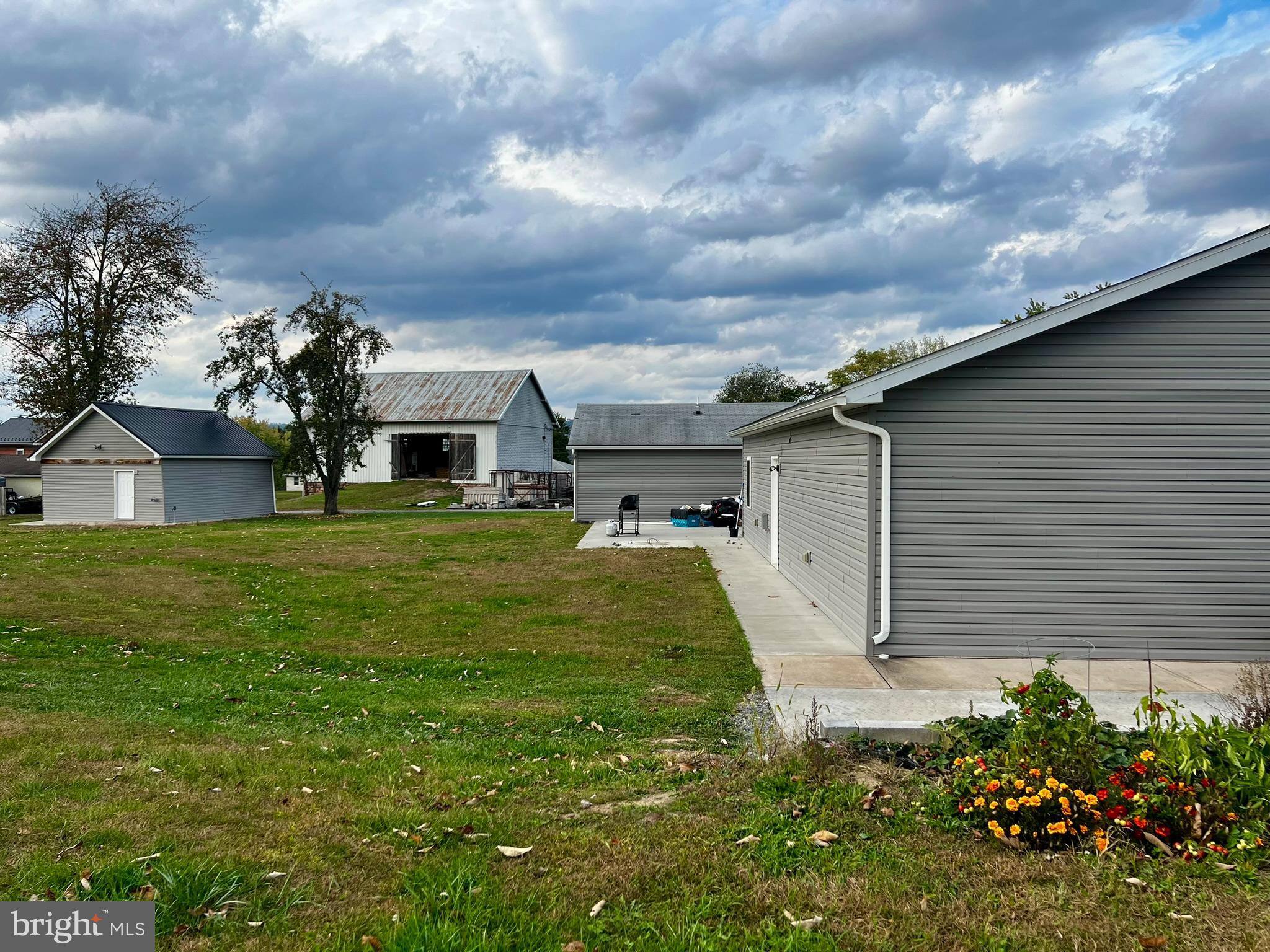 8690 Highway 25 Spring Glen, PA 17978 - Photo 9 of 31 a view of a house with a yard