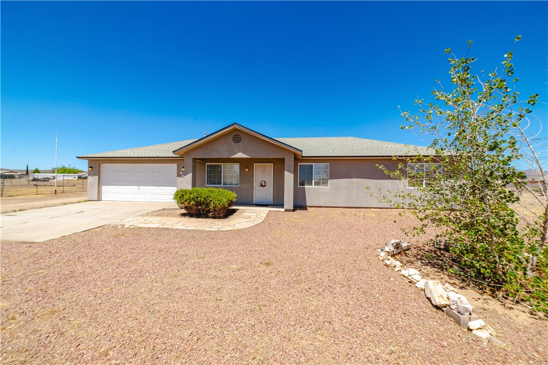 4435 North Stardust Road Kingman, AZ 86409 - Photo 1 of 74