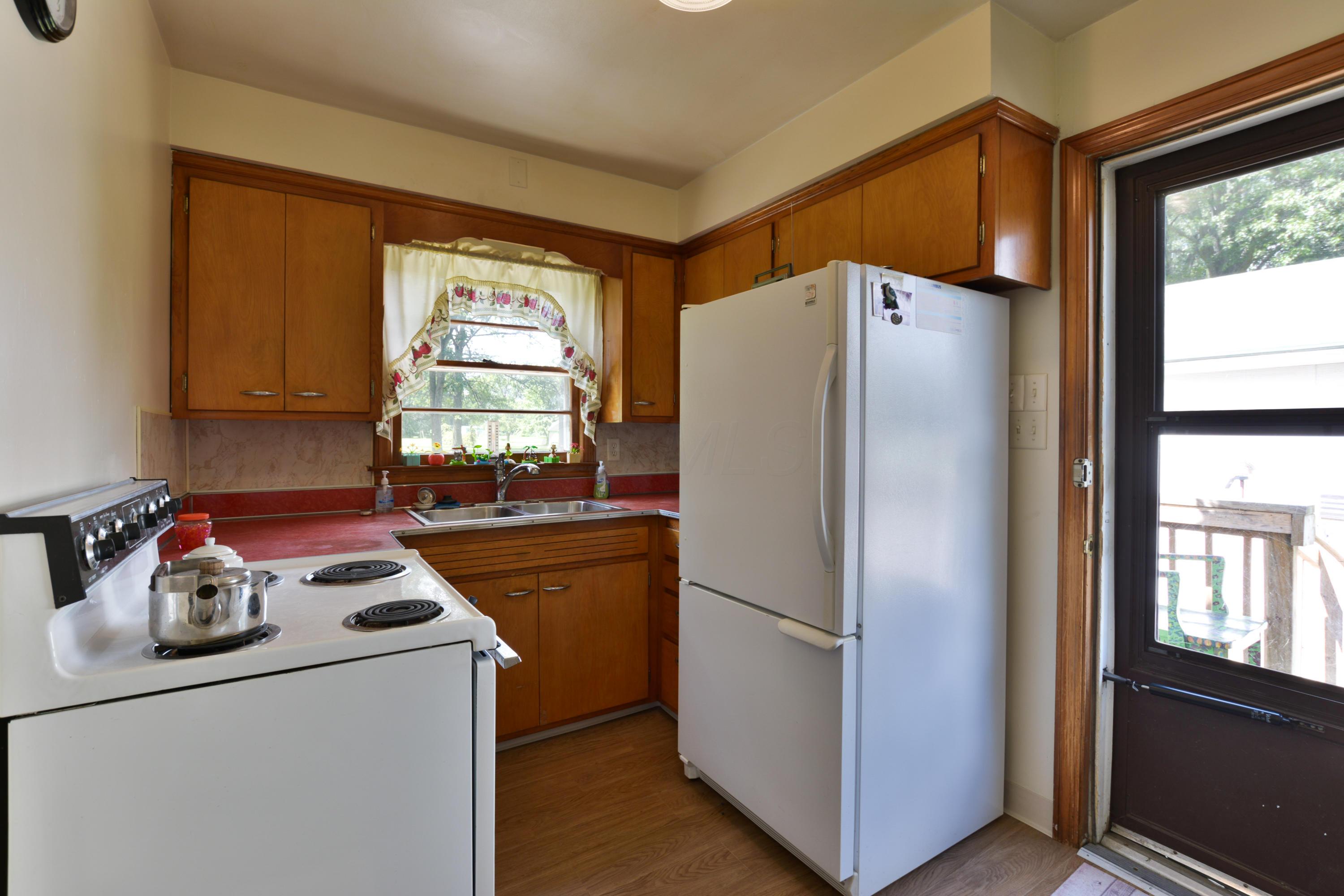5605 Sinclair Road Columbus, OH 43229 - Photo 15 of 33 Gallery Image 15