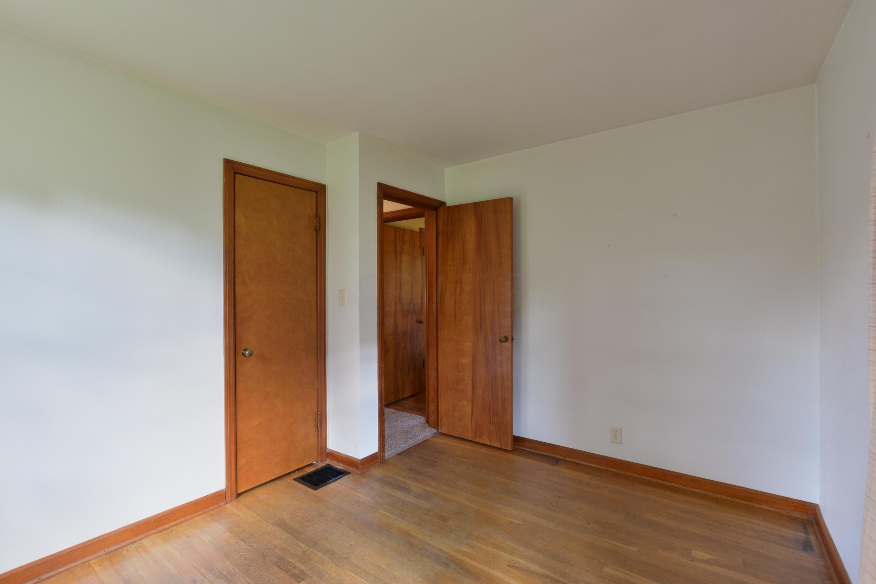 5605 Sinclair Road Columbus, OH 43229 - Photo 24 of 33 Gallery Image 24