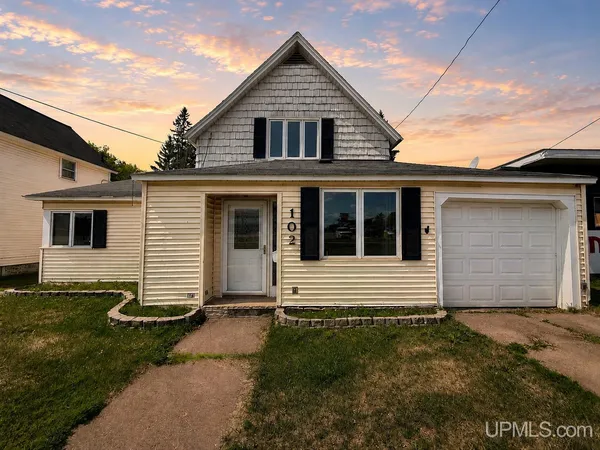 $129,900 | 102 South Moore Street, Bessemer, MI 49911
