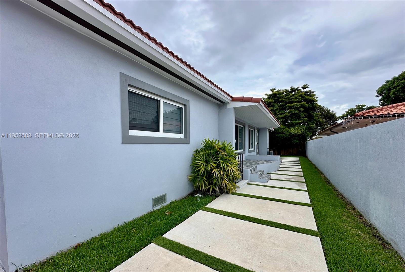 2722 Southwest 5th Street Miami, FL 33135 - Photo 4 of 20