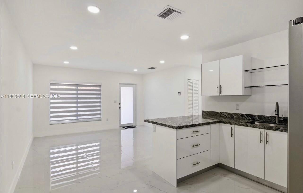 2722 Southwest 5th Street Miami, FL 33135 - Photo 6 of 20