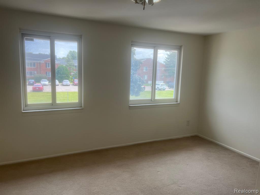 4496 15 Mile Road Sterling Heights, MI 48310 - Photo 14 of 23