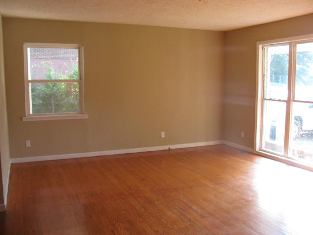 200 Hillside Road Oak Ridge, TN 37830 - Photo 4 of 6 033