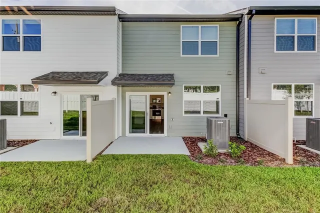 $1,850 | 11925 Sylvia Street, Dade City, FL 33525