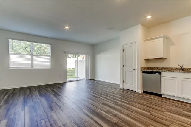 $1,850 | 11925 Sylvia Street, Dade City, FL 33525