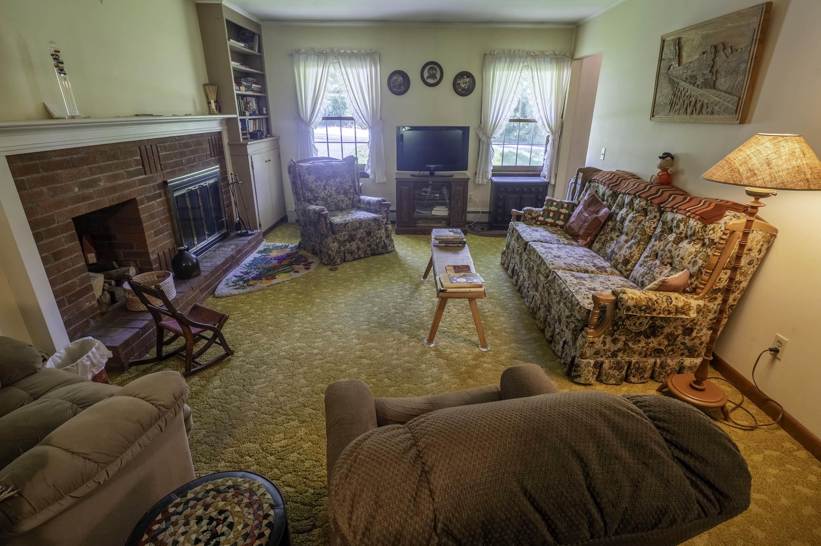 131 Slate Avenue Northfield, VT 05663 - Photo 5 of 38