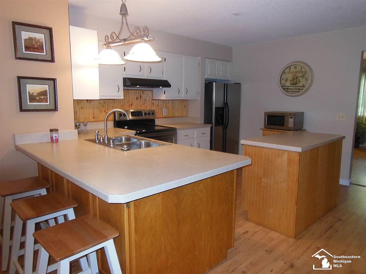 3675 Knepper Road Lambertville, MI 48144 - Photo 15 of 31 31382351-14.JPG