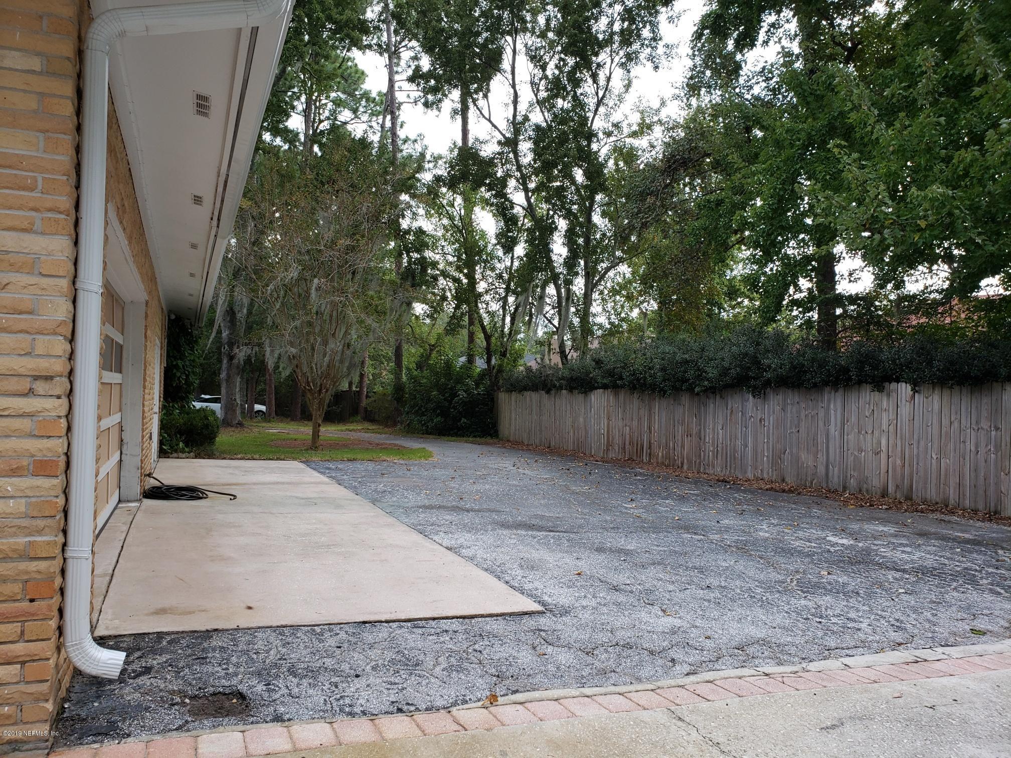 3968 Pritmore Road Jacksonville, FL 32257 - Photo 18 of 47 20191015_175359_resized_2