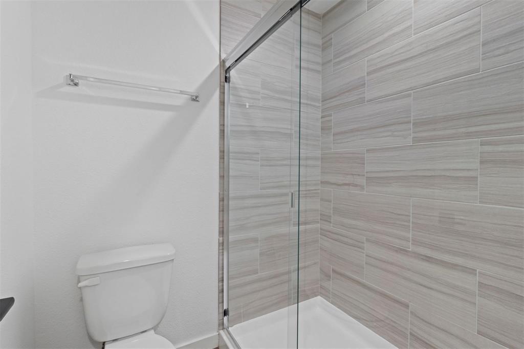 719 Maple Row Denison, TX 75021 - Photo 13 of 17