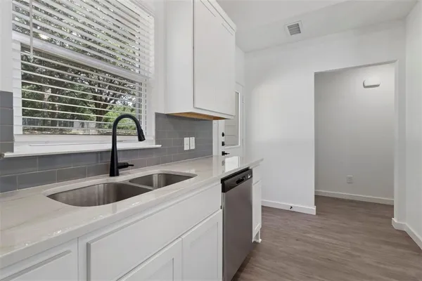 $1,475 | 719 Maple Row, Denison, TX 75021