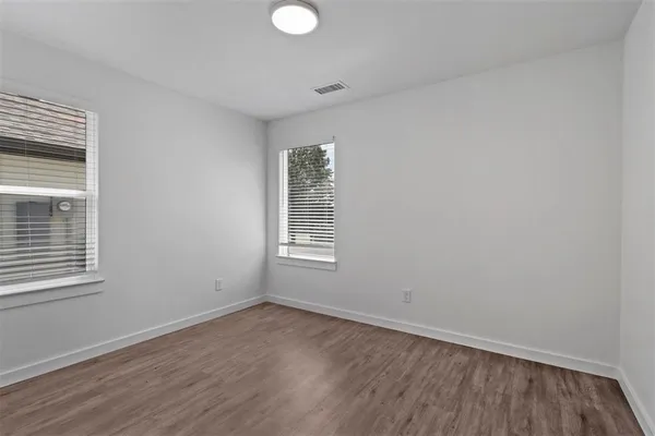 $1,475 | 719 Maple Row, Denison, TX 75021