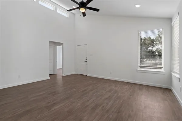 $1,475 | 719 Maple Row, Denison, TX 75021