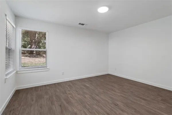 $1,475 | 719 Maple Row, Denison, TX 75021