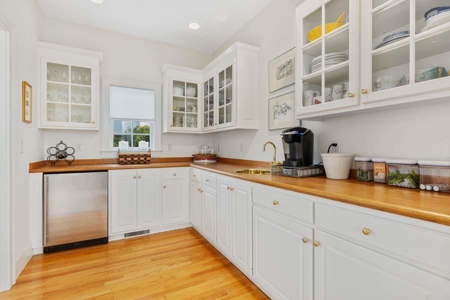 71 Stage Harbor Road Chatham, MA 02633 - Photo 22 of 59 71StaLR-41