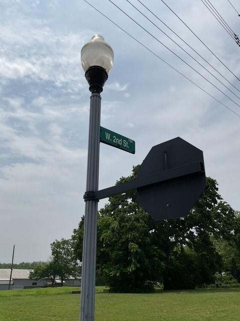 a view of a yard in front of a house