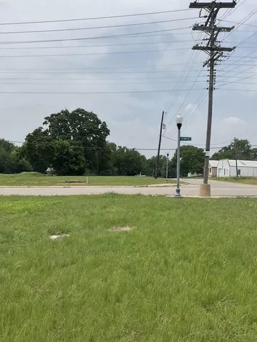 a view of a garden with a lake