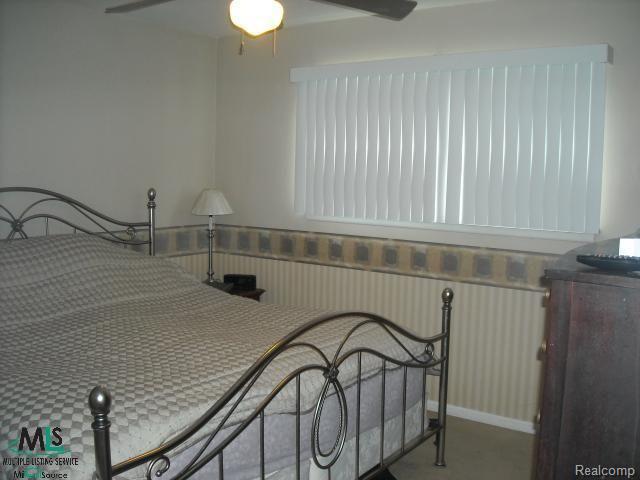 32443 Ridgefield Avenue Warren, MI 48088 - Photo 8 of 11 Ridgefield bedroom