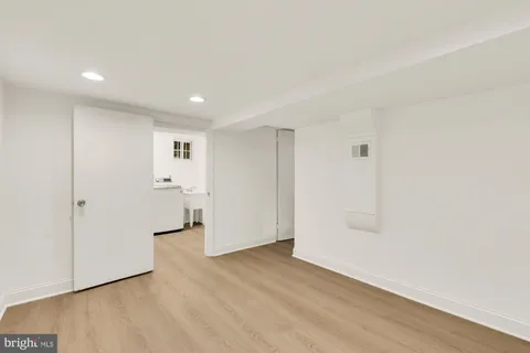 $799,900 | 2030 Luzerne Avenue, Silver Spring, MD 20910