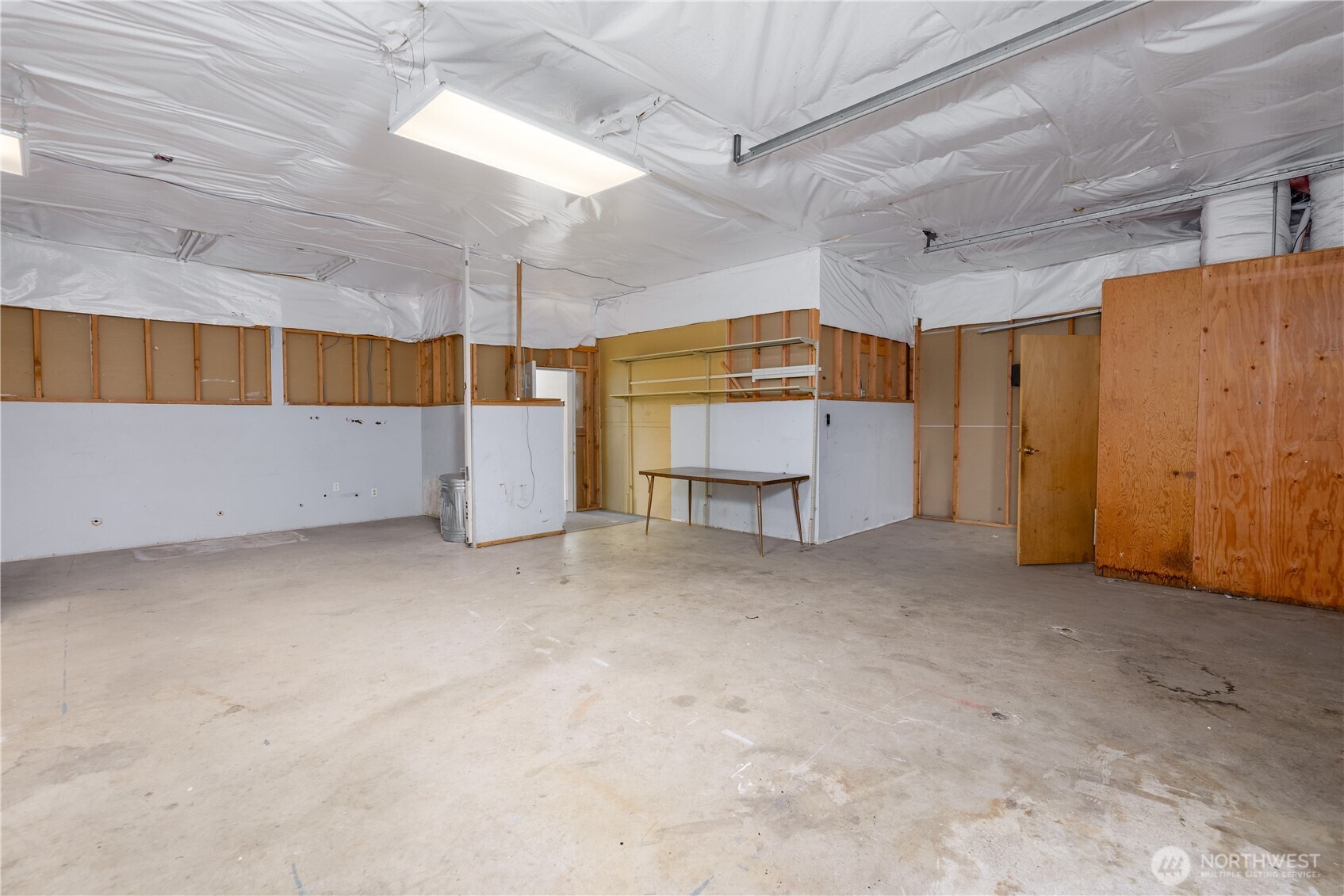 445 West Washington Street Sequim, WA 98382 - Photo 20 of 27 a view of a garage