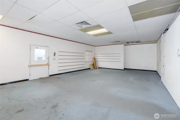 $3,000 | 445 West Washington Street, Sequim, WA 98382