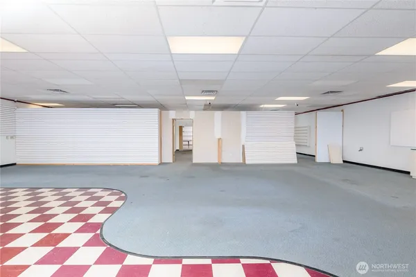 $3,000 | 445 West Washington Street, Sequim, WA 98382
