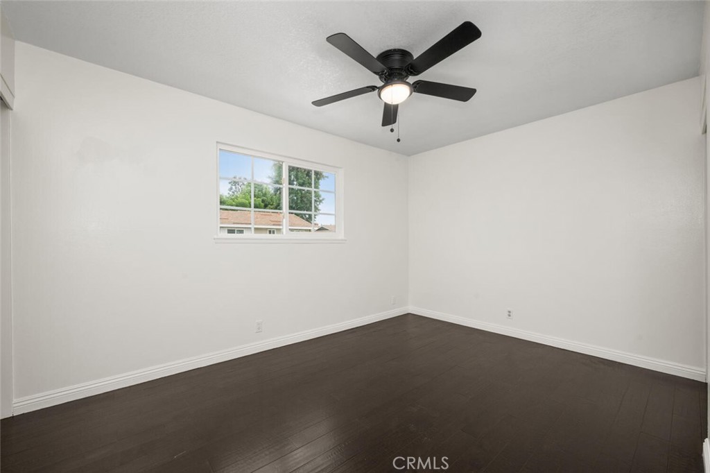 19855 Coventry Lane Huntington Beach, CA 92646 - Photo 23 of 55 Primary bedroom.